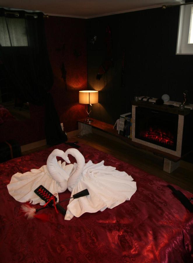 Love Room 60 m2. Un moment de plaisir en amoureux Cormelles-le-Royal Extérieur photo