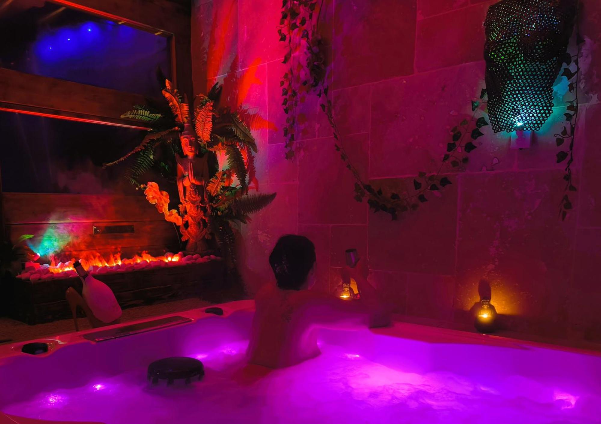 Love Room 60 m2. Un moment de plaisir en amoureux Cormelles-le-Royal Extérieur photo
